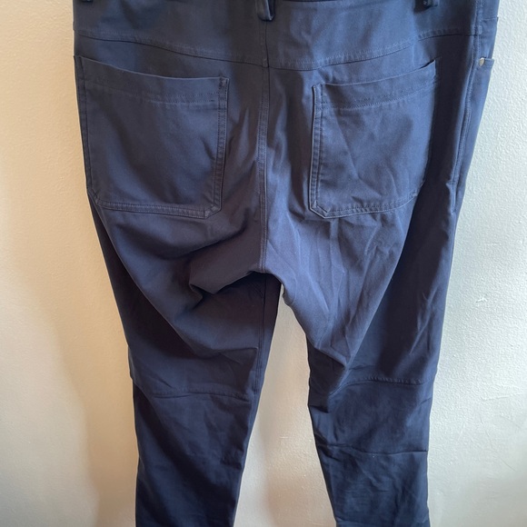 Lululemon Athletica ABC pant classic navy Blue Chinos 31 x 32 - Picture 2 of 3